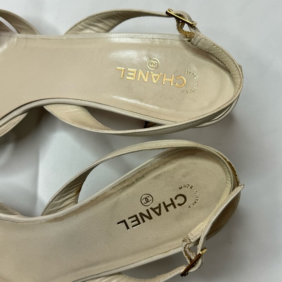 Chanel heels - Picture 3 of 8